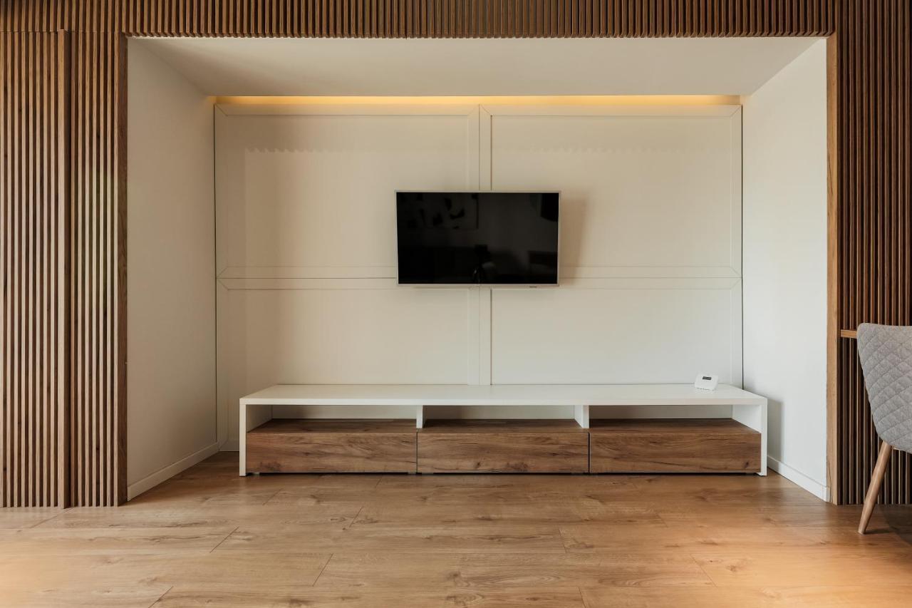 Nest Inn Stiletto Apartment Kluż-Napoka Zewnętrze zdjęcie