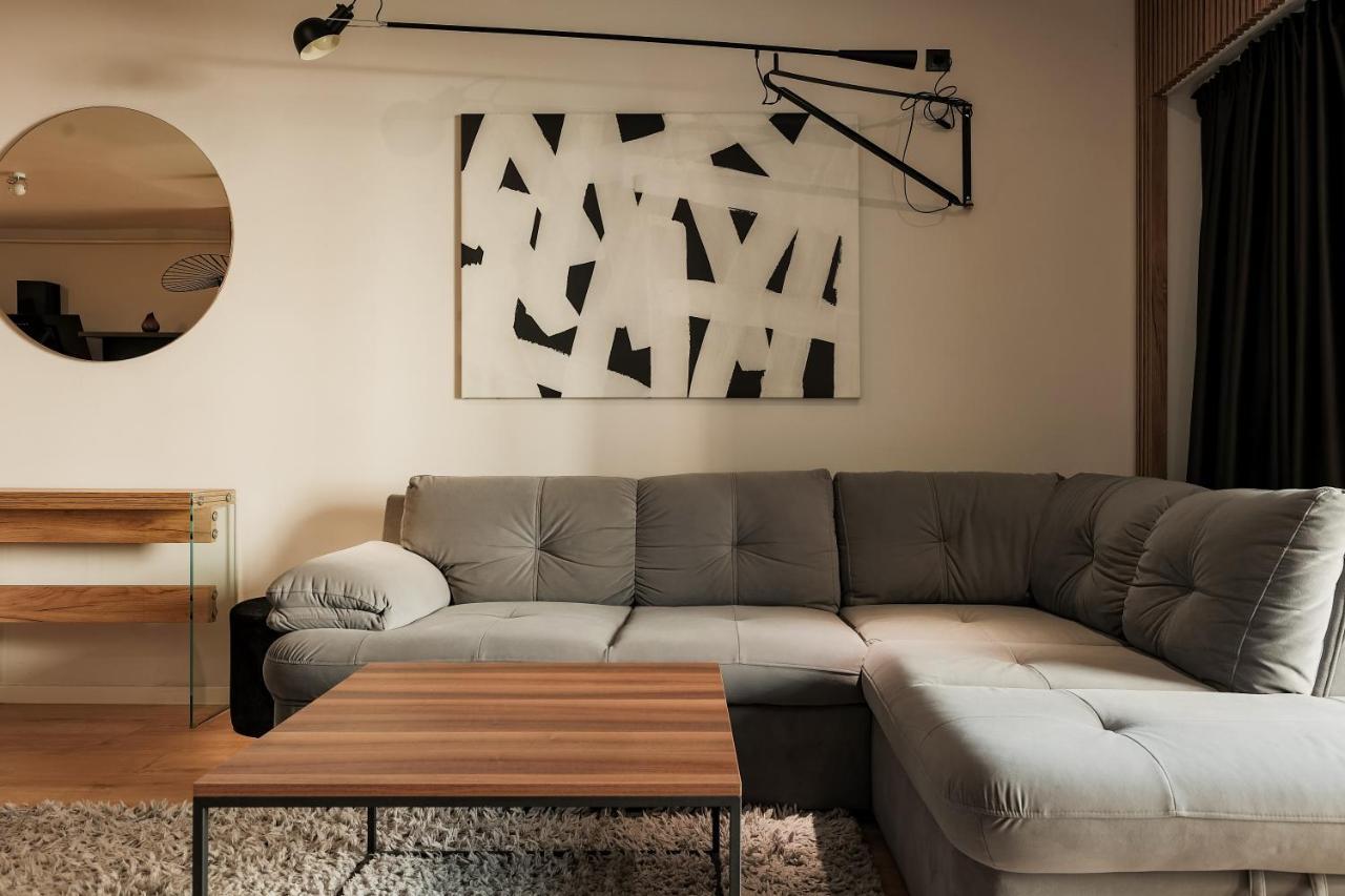 Nest Inn Stiletto Apartment Kluż-Napoka Zewnętrze zdjęcie