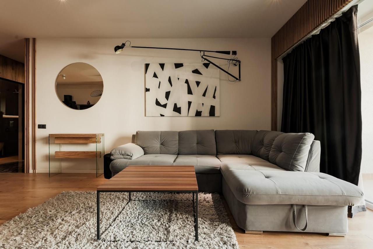 Nest Inn Stiletto Apartment Kluż-Napoka Zewnętrze zdjęcie