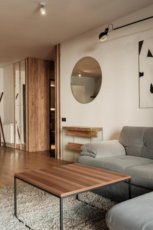 Nest Inn Stiletto Apartment Kluż-Napoka Zewnętrze zdjęcie