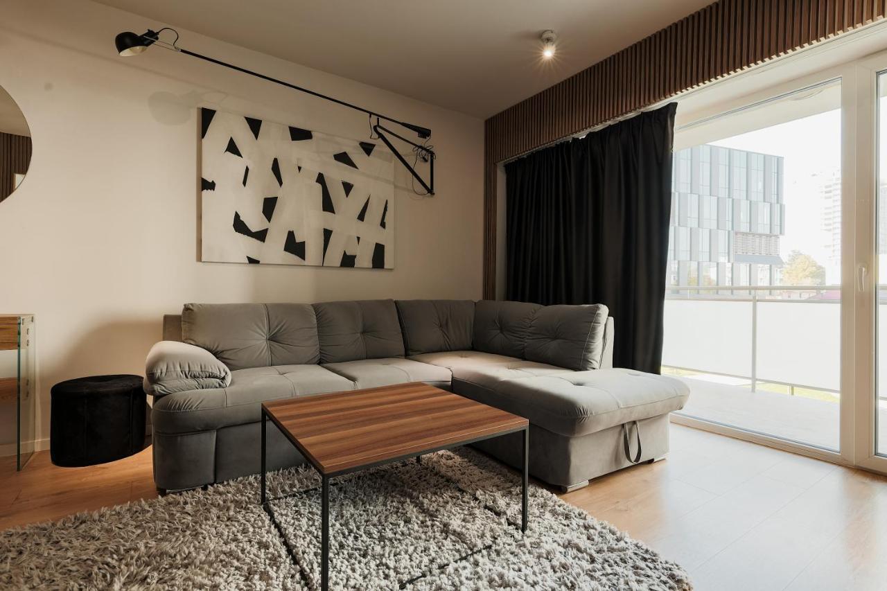 Nest Inn Stiletto Apartment Kluż-Napoka Zewnętrze zdjęcie