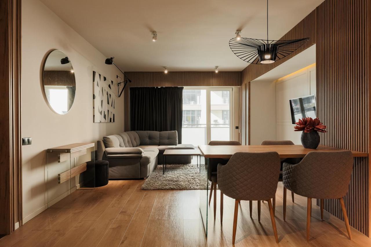 Nest Inn Stiletto Apartment Kluż-Napoka Zewnętrze zdjęcie