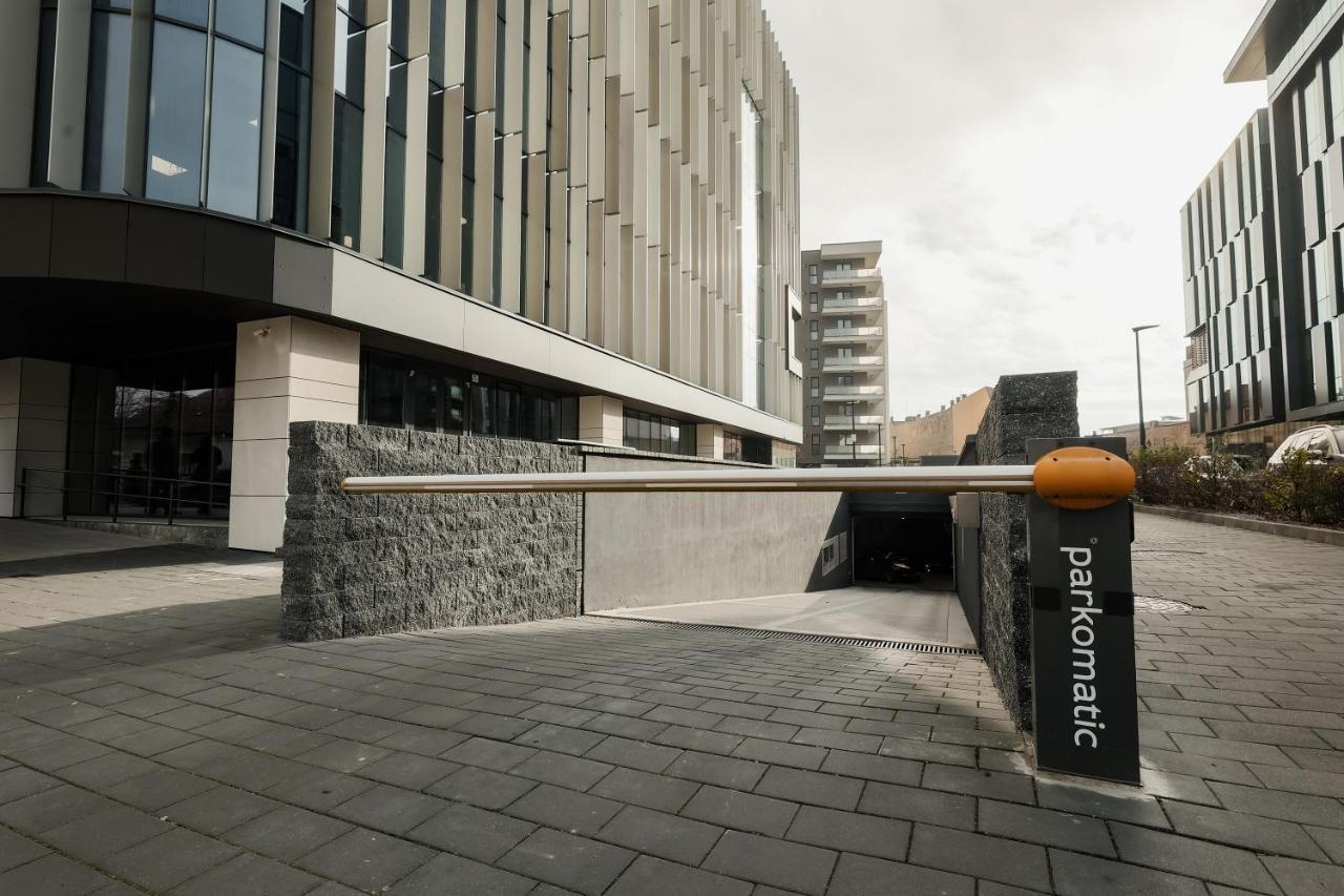 Nest Inn Stiletto Apartment Kluż-Napoka Zewnętrze zdjęcie